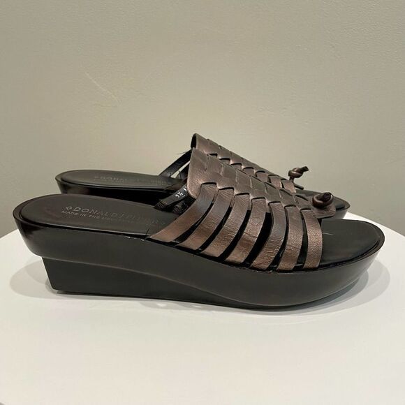 Donald J. Pliner Lea Bronze Platform Sandals - Size: 9.5 - Picture 2 of 11
